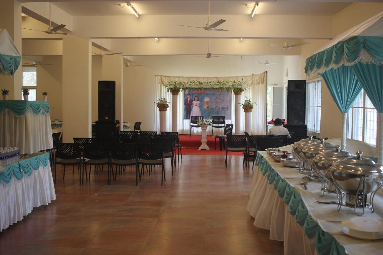 Angamaly Convention Centre Kochi Exterior photo